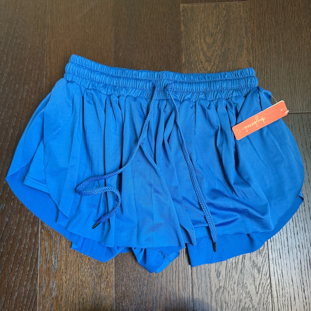 NWT - Daybreak Blue Flutter Shirts - Size Medium